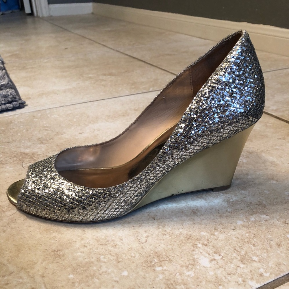 Badgley Mischka Platino Glitter Gold "Awake" shoes